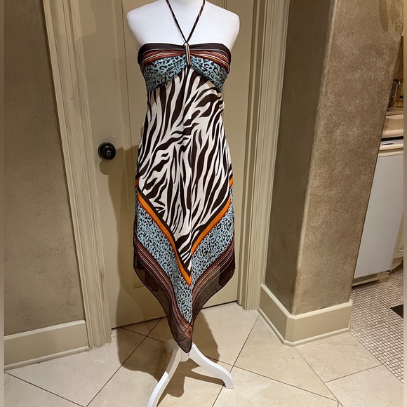 Beautiful dress with zebra print accent - Picture 3 of 10
